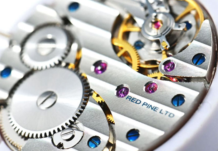 時計好きにはぜひチャレンジしてほしい! 機械式手巻時計を自分で作る! RED PINE 機械式腕時計組み立てキット「Assemble Watch」 RP001WB ｜アスキーストア