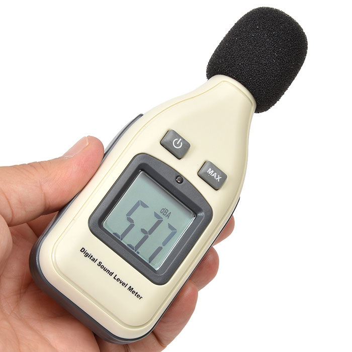 ポケットに入る超小型・超軽量の騒音計、お手軽価格でも本格的計測可能! 小型デジタル騒音計